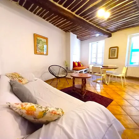 Apartment Duplex Centre Historique *
